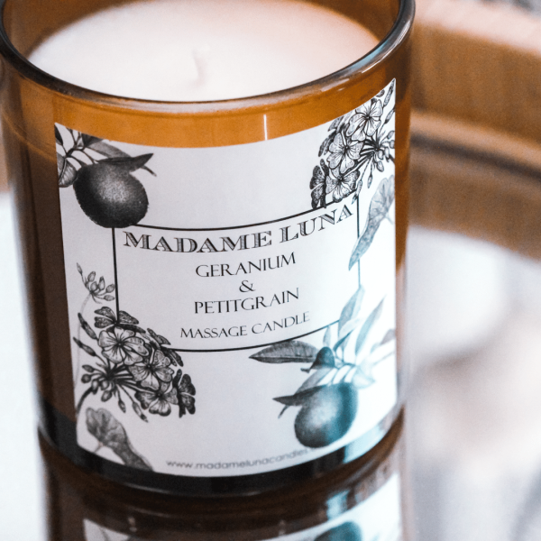 GERANIUM-PETITGRAIN-1.png Black & White Massage Candle Geranium & Petitgrain